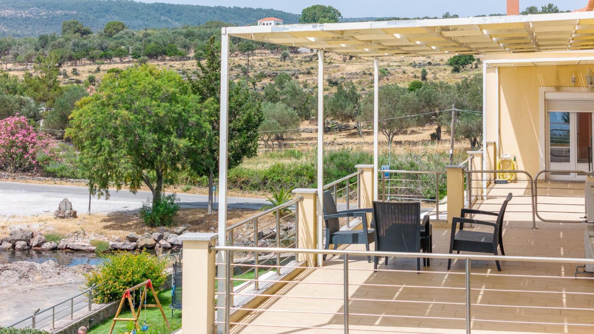 Palaiologou Panorama Apartments Mantamádos Dış mekan fotoğraf